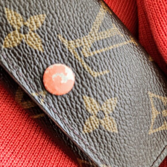 Louis Vuitton Monogram 4 Key Holder - Picture 6 of 12